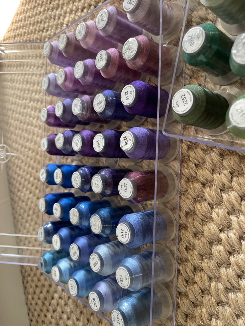 Embroidery  sewing machine thread - Picture 5 of 5